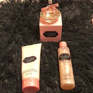 Avon Ultra Sexy Pink